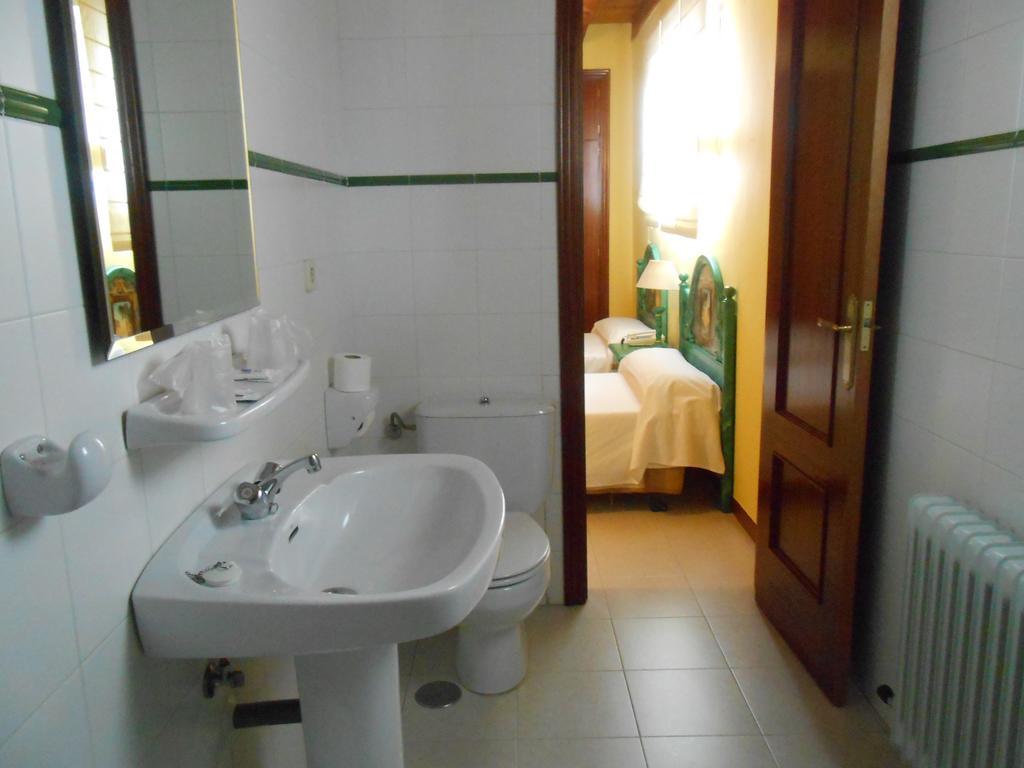 Hostal Burgos Torrecaballeros Ngoại thất bức ảnh