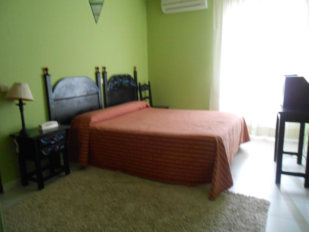 Hostal Burgos Torrecaballeros Ngoại thất bức ảnh